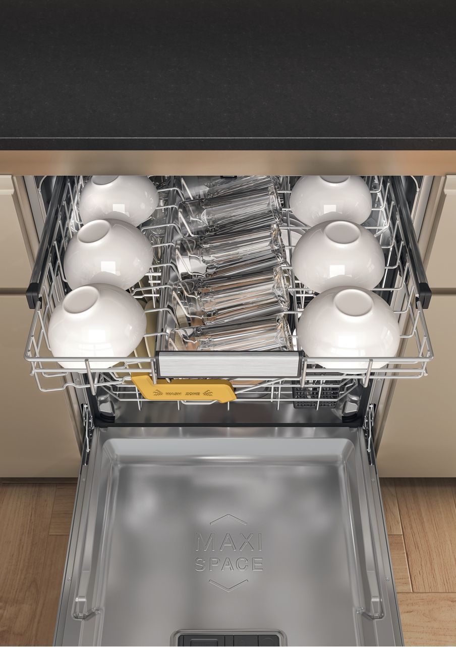 W8IHP42LUK | Whirlpool Dishwasher | Black | ao.com