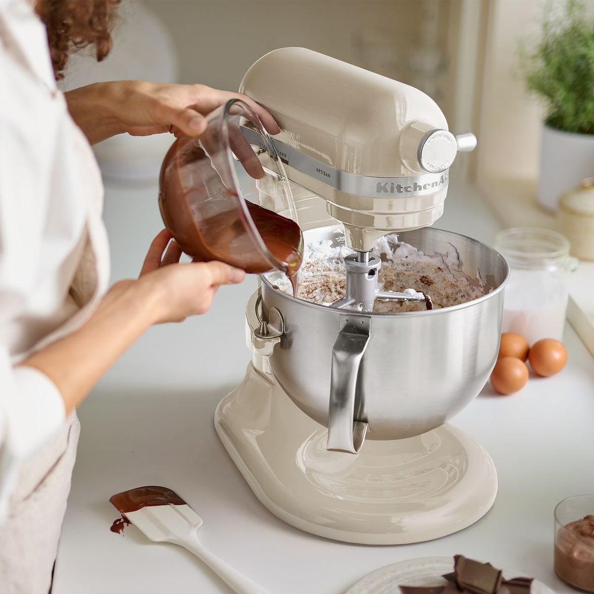 KitchenAid Artisan 5KSM60SPXBAC Stand Mixer with 5.6 Litre Bowl - Almond Cream