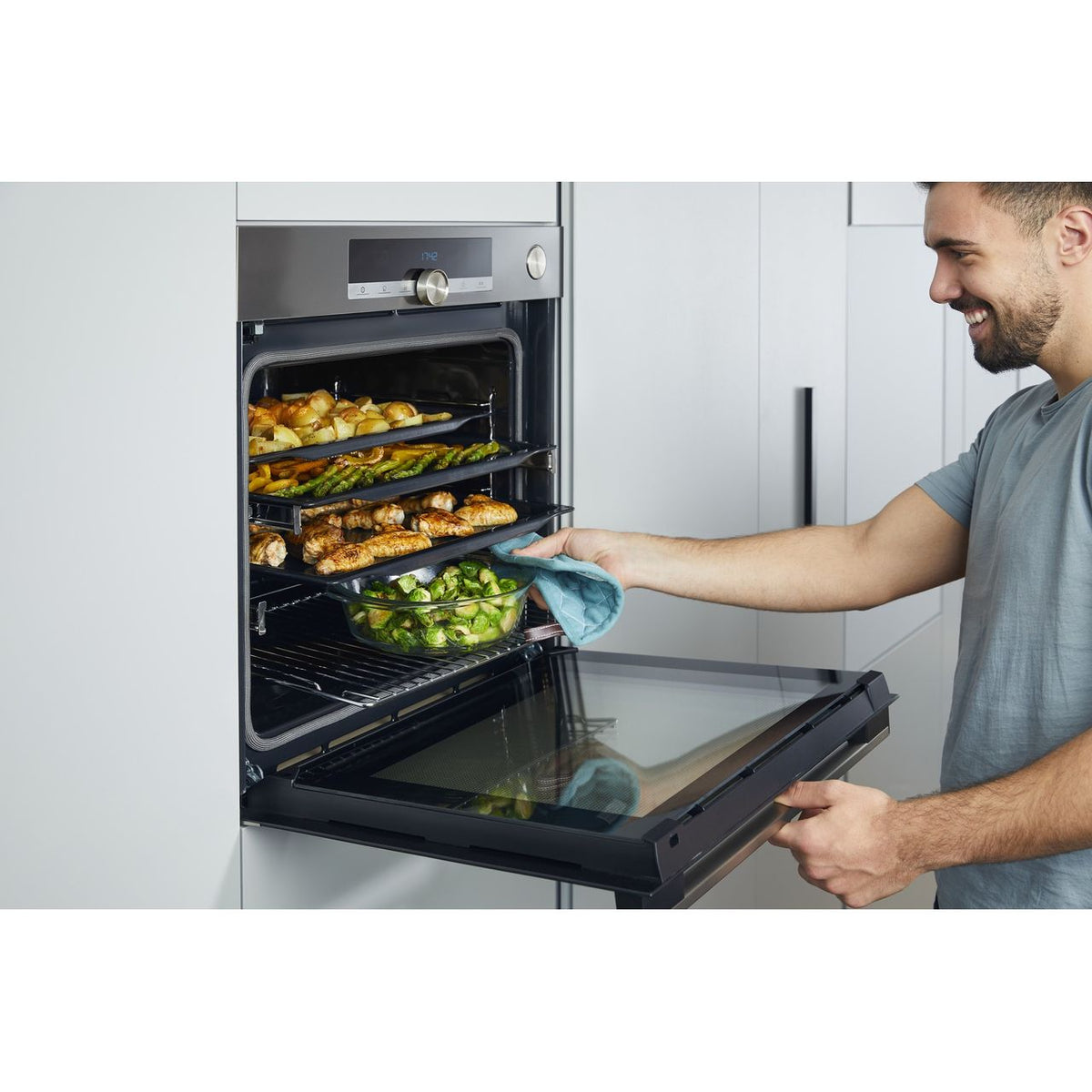 Hisense BI62212ABUK Built In Electric Single Oven - Black - A Rated