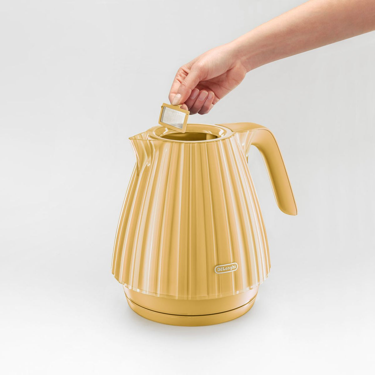 De'Longhi Ballerina KBD3001.Y Kettle - Yellow