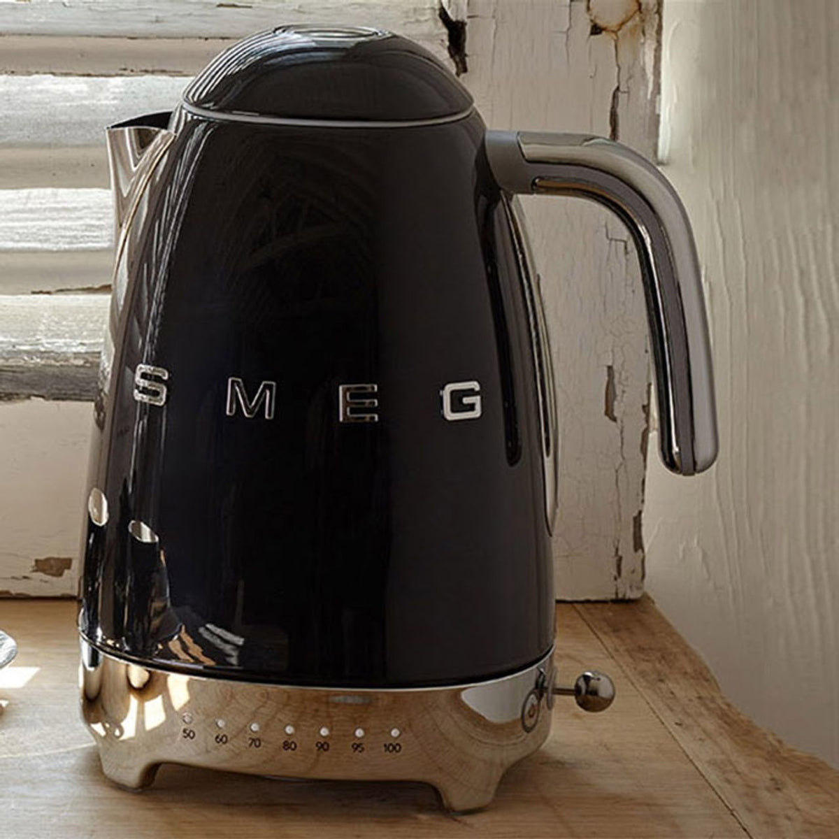 Smeg 50's Retro KLF04BLUK Kettle with Temperature Selector - Black