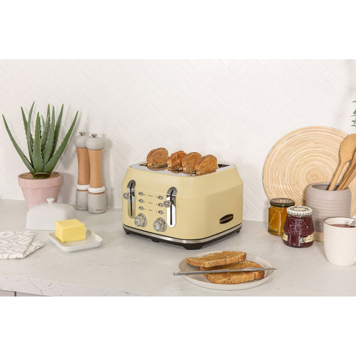 Rangemaster RMCL4S201CM 4 Slice Toaster - Almond Cream