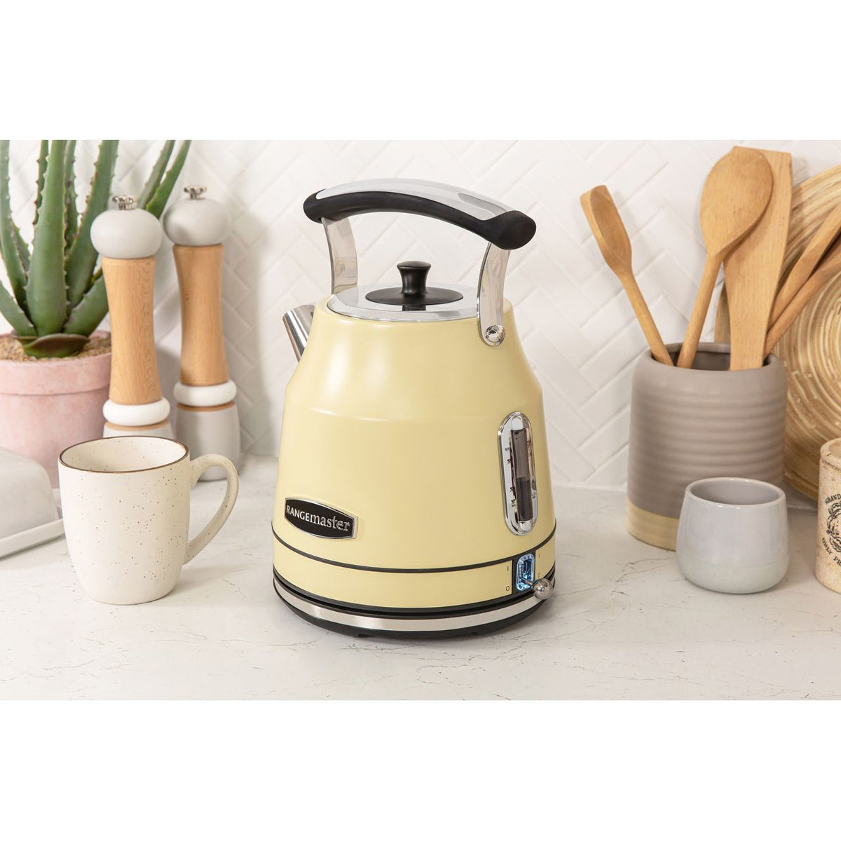 Rangemaster RMCLDK201CM Kettle - Almond Cream