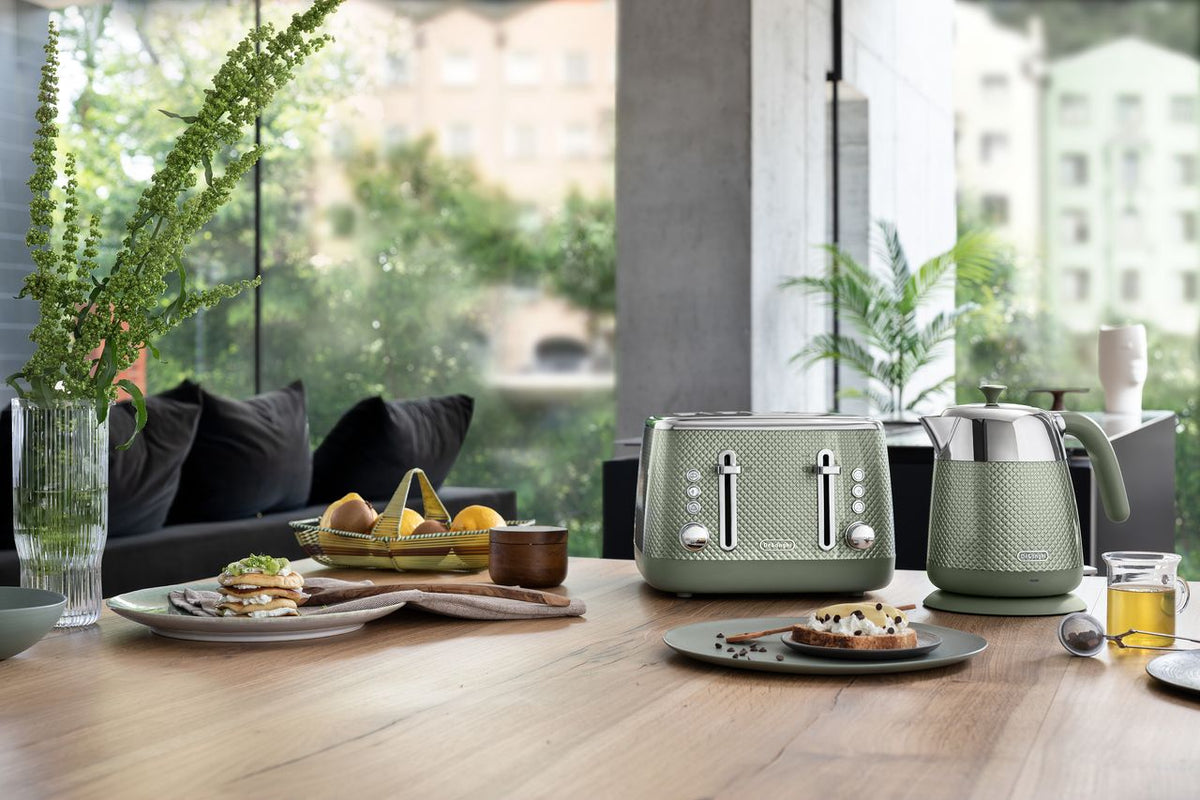 De'Longhi Luminosa CTL4003.GR 4 Slice Toaster - Green