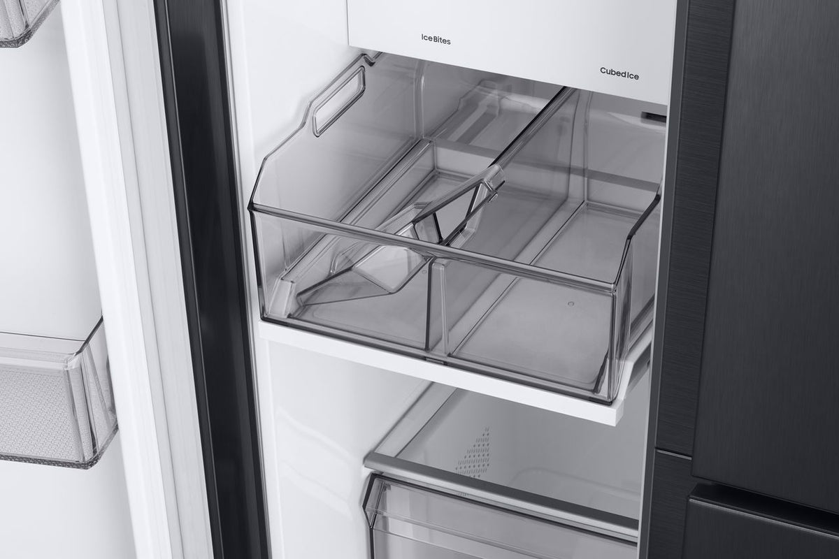 Samsung Series 9 Beverage Center™ RH69CG895DB1EU Wifi Connected Total No Frost American Fridge Freezer - Black